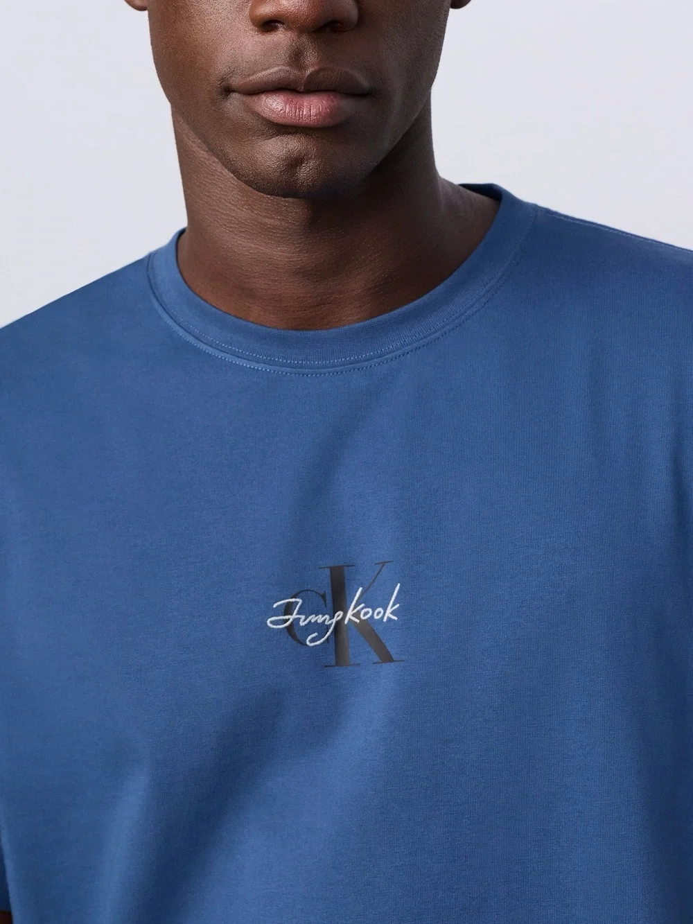 Jung Kook for Calvin Klein monologo T-shirt - Picture 4 of 6